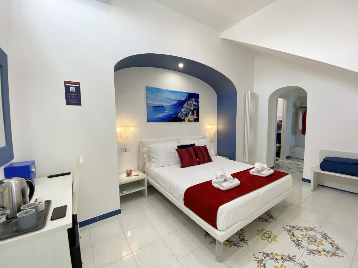 Villa Gabriella - Rooms & Breakfast Сант'Анджелло Экстерьер фото