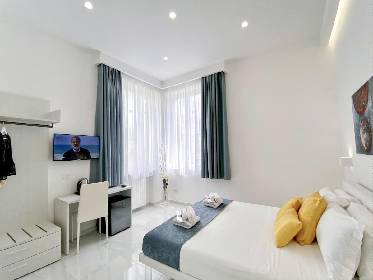 Villa Gabriella - Rooms & Breakfast Сант'Анджелло Экстерьер фото